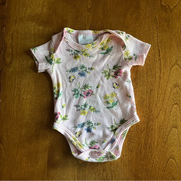 Laura Ashley floral bodysuit 0-3m - Picture 1 of 7